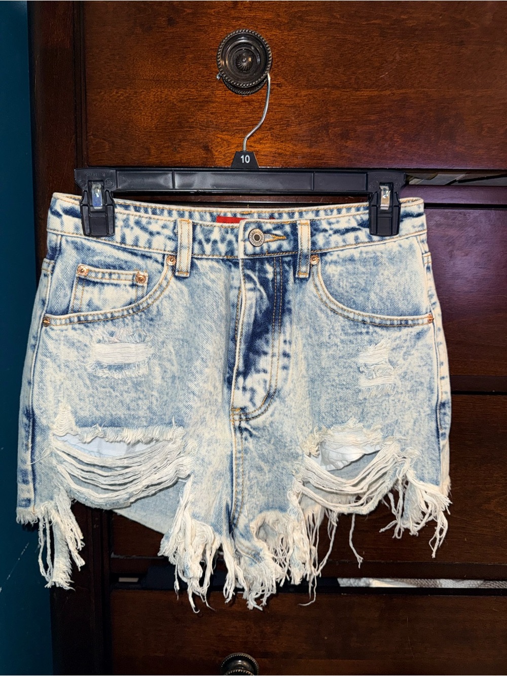 Signature 8 NWT Acid Wash Distressed Denim Shorts Size S